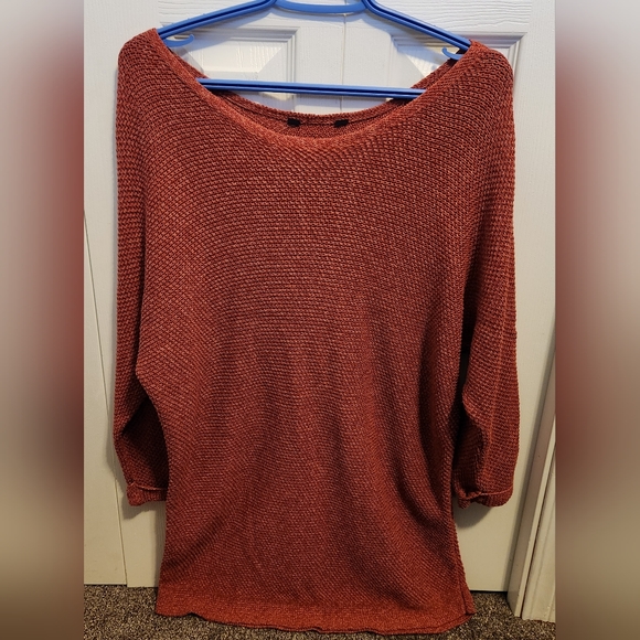 4/$20 Orange knit tunic - Picture 1 of 2